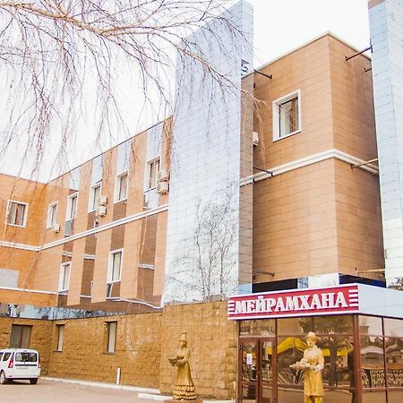Jumbaktas Borovoe Hotel Buitenkant foto