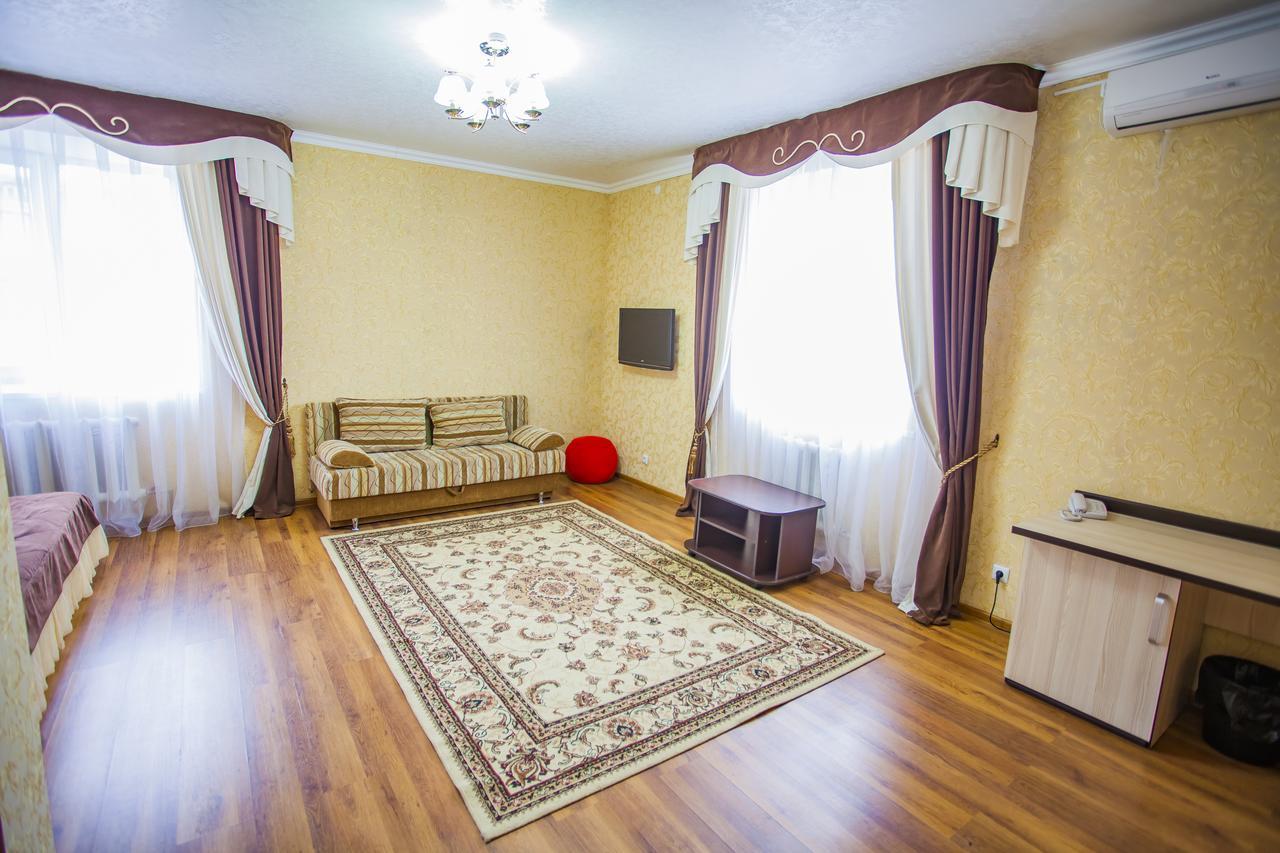 Jumbaktas Borovoe Hotel Buitenkant foto