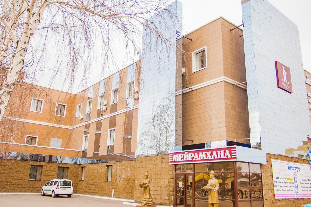 Jumbaktas Borovoe Hotel Buitenkant foto